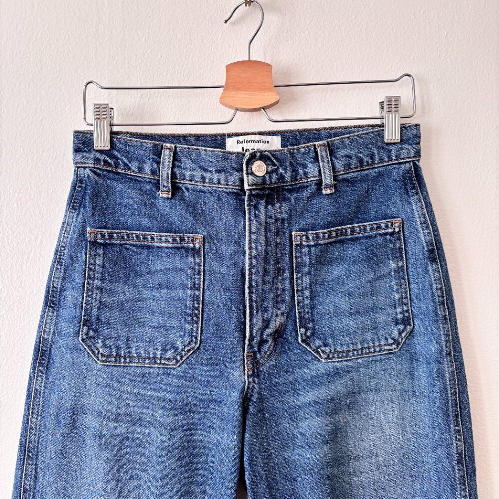 Reformation Alyssa Patch Pocket High Rise Wide Leg Jeans in Anguilla Wash - Picture 5 of 9